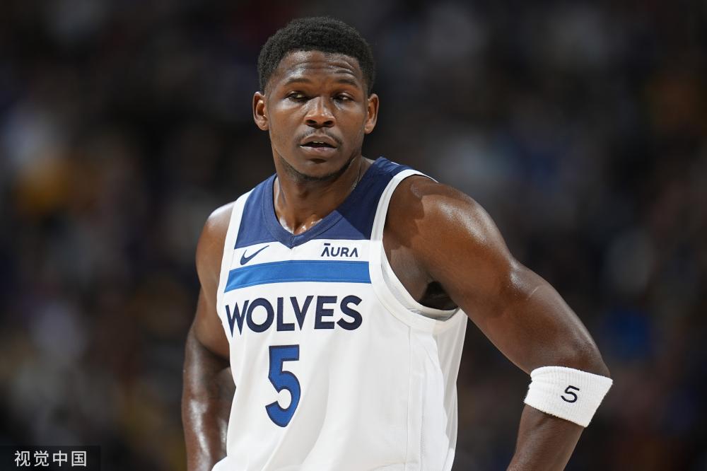 抱有浓厚兴 抱有浓厚兴