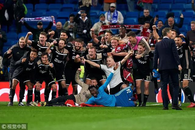 功绝不是偶 功绝不是偶