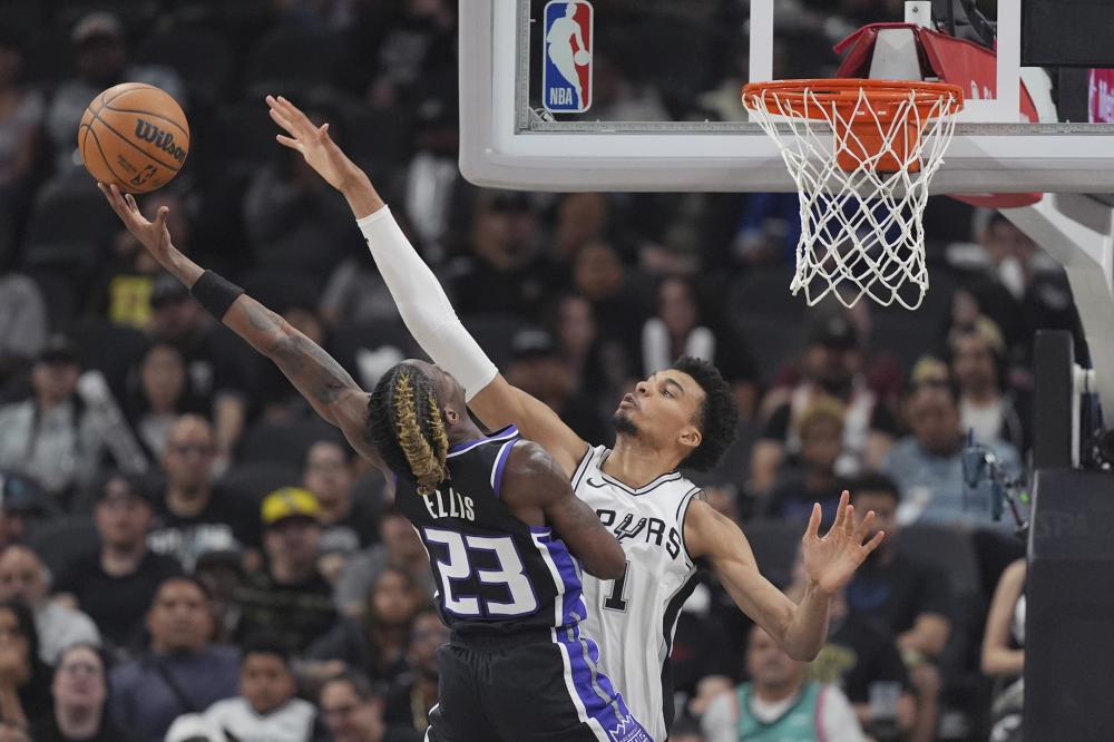 芮乃伟与武 芮乃伟与武